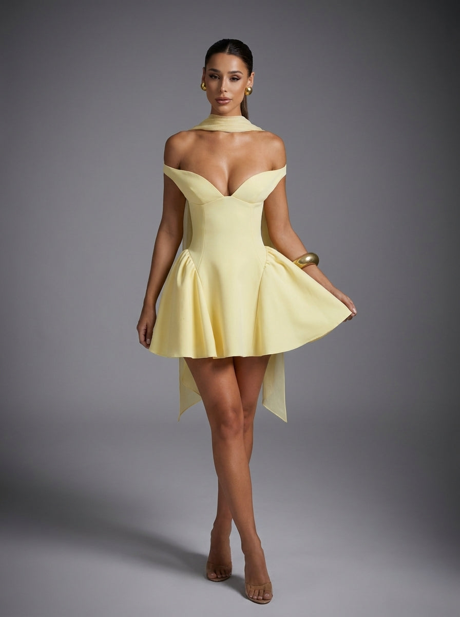 Marina-Vestido amarillo corto