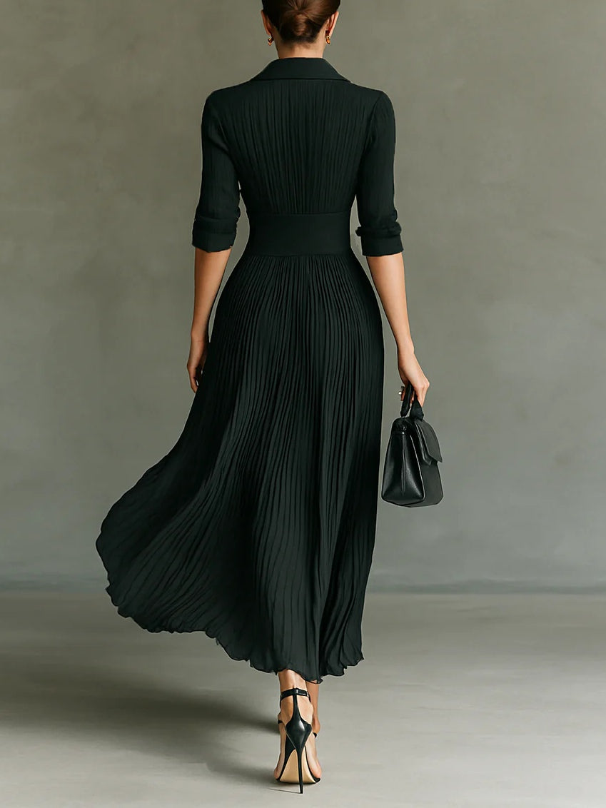Elvira · Vestido largo plisado con solapa y cintura alta